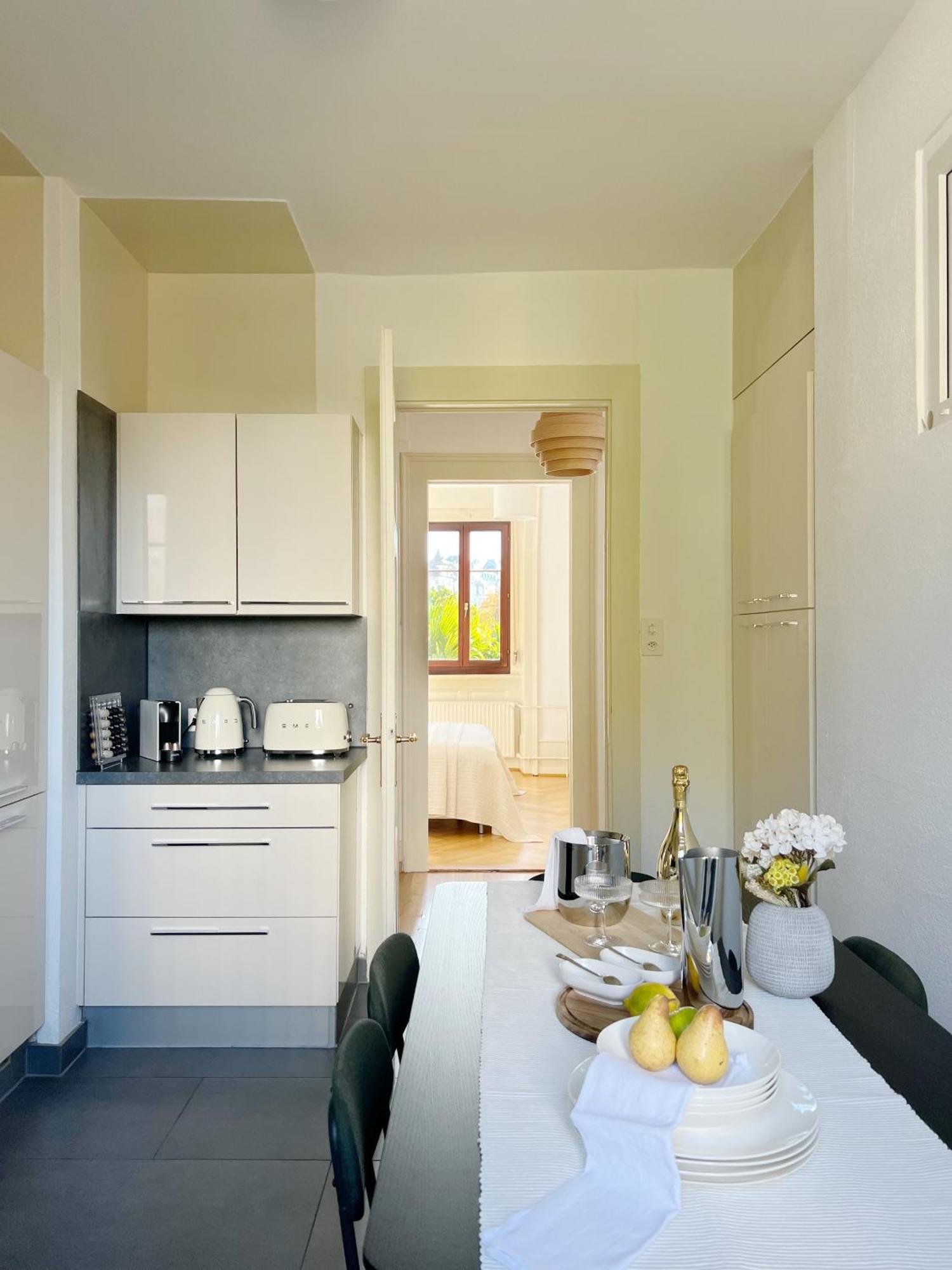 Montreux Riviera Suite Waterfront 3 Bedrooms Private Parking 외부 사진